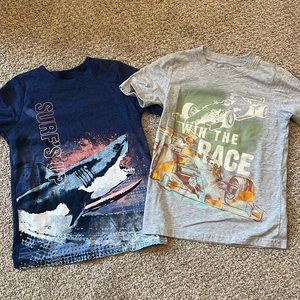Short sleeve tees size 6 boys